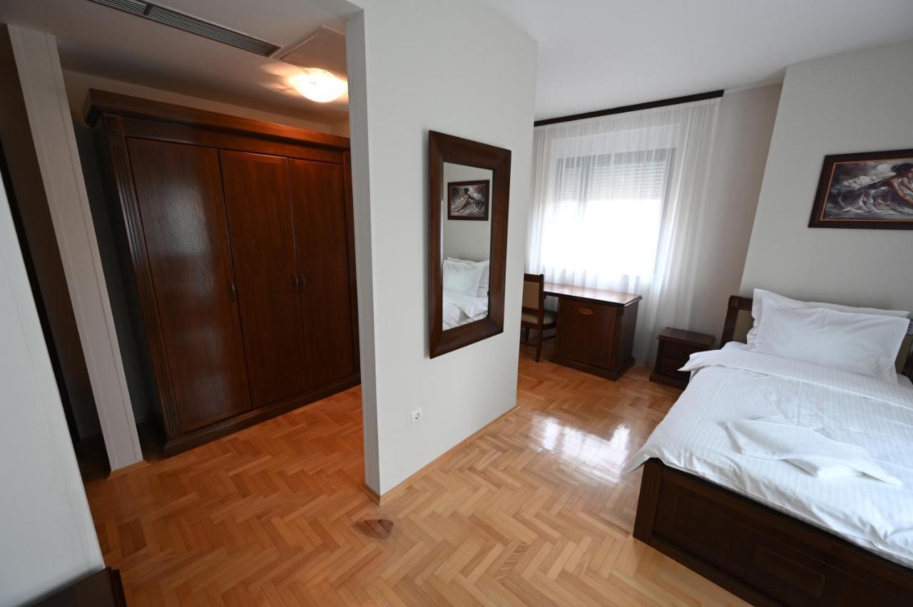 Hotel "Jkc Banja Luka" Exterior foto
